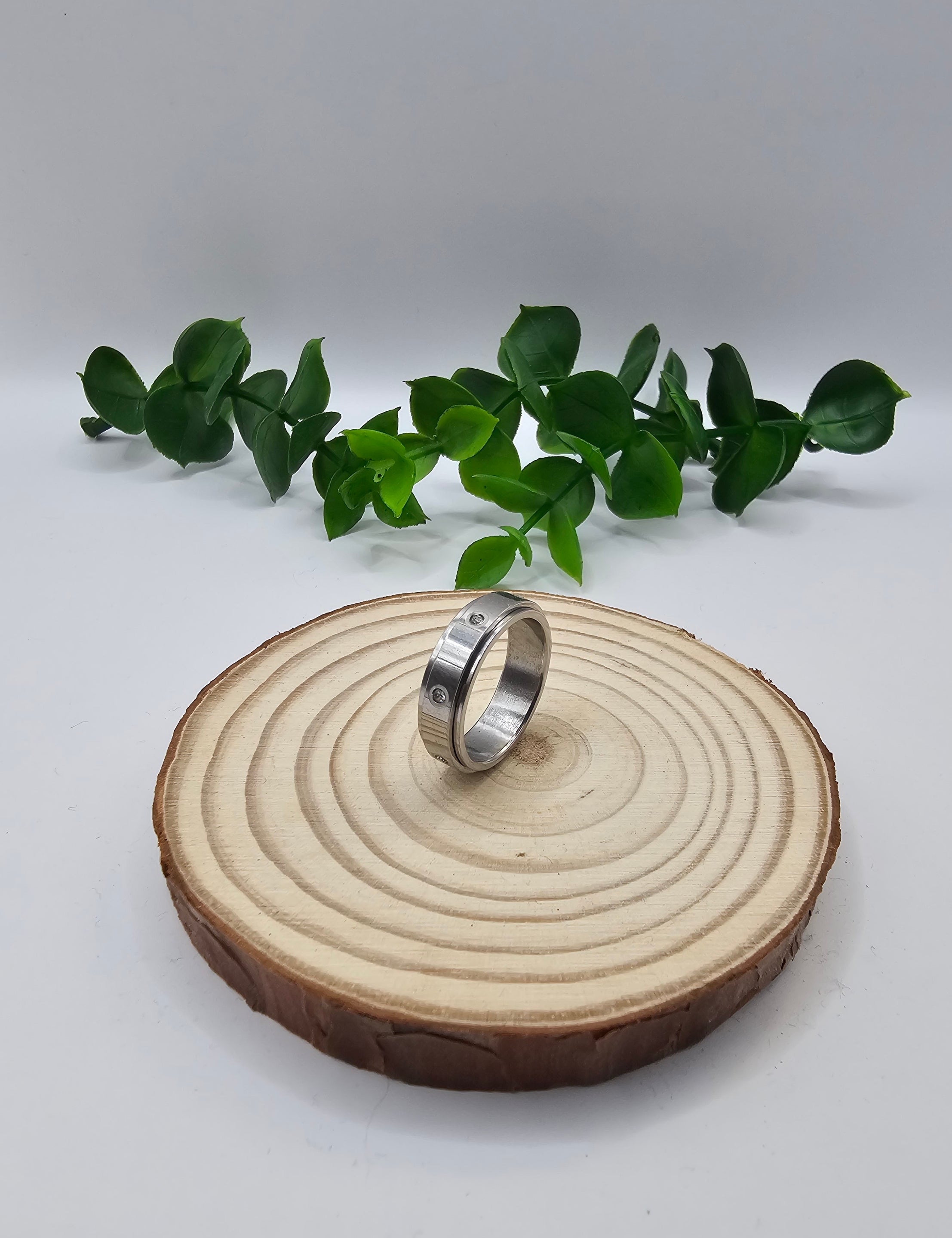 Anel Giratório com Diamantes