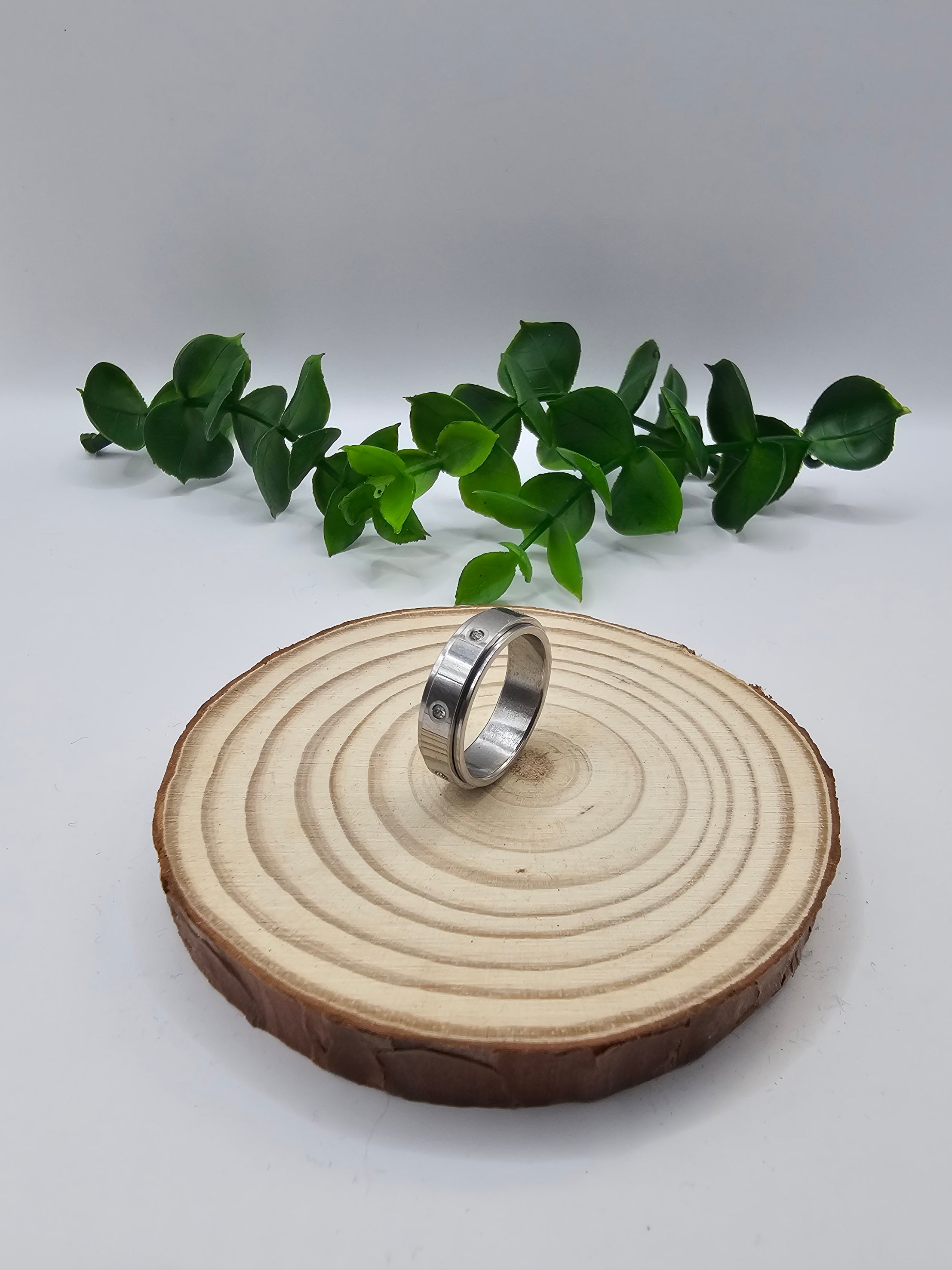 Anel Giratório com Diamantes