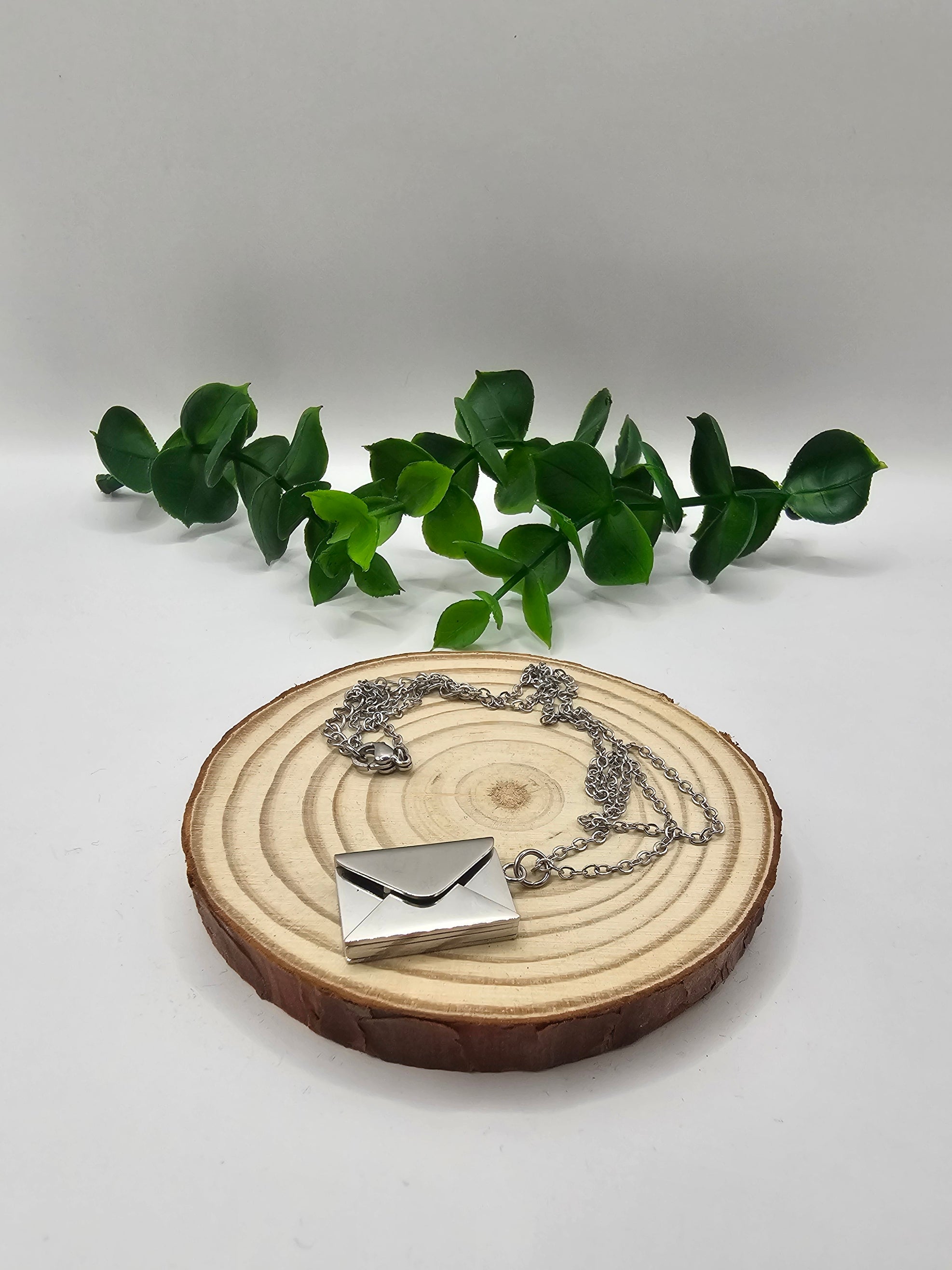 Colar Pendente Envelope Love You